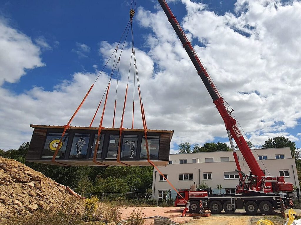 Container versetzen Autodienst West Schwermontage Projekt Engineering