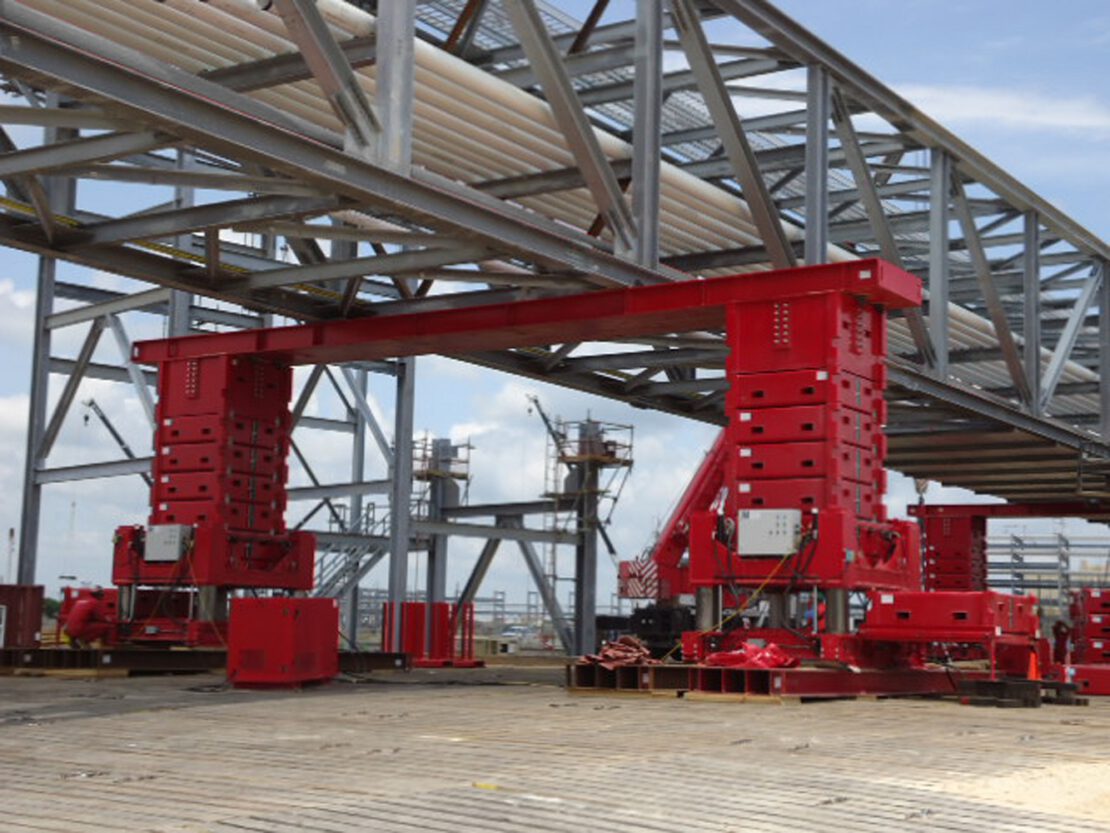 Spmt Pipe Rack Hubsystem Essen - Autodienst West - Schwerlast - SPMT